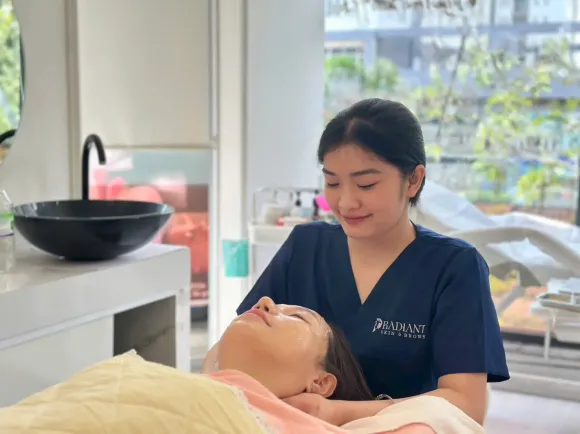 Cấy Điêu Khắc Mày